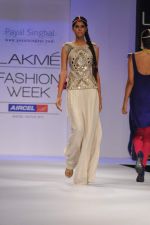 Model walk the ramp for nandita thirani and payal singhal show at Lakme Fashion Week Day 1 on 3rd Aug 2012 (37).JPG